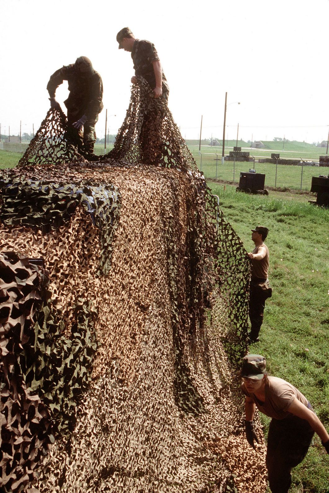 Hunting Blind Camo Net Leaf-Like Foliage Camouflage Net Green+Brown Double Color Camo Netting